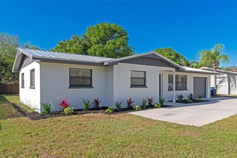 Casa en venta en Bradenton, Florida, 3 dormitorios, 108.42 m2 № 1798649 - foto 2