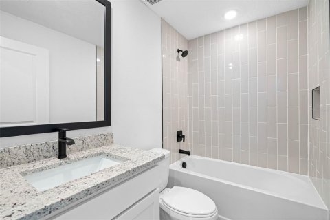 Casa en venta en Spring Hill, Florida, 2 dormitorios, 95.88 m2 № 2141501 - foto 4