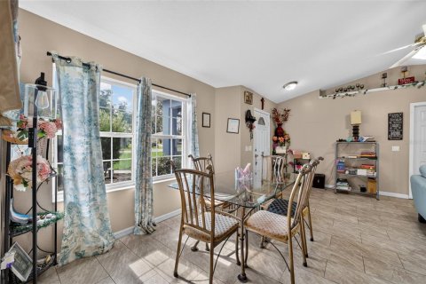 House in Ocala, Florida 3 bedrooms, 160.07 sq.m. № 2215499 - photo 16