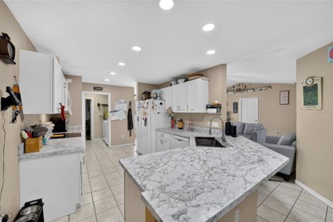 House in Ocala, Florida 3 bedrooms, 160.07 sq.m. № 2215499 - photo 22
