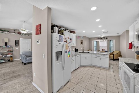 House in Ocala, Florida 3 bedrooms, 160.07 sq.m. № 2215499 - photo 18
