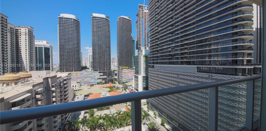 Condo à Miami, Floride, 2 chambres  № 1996552