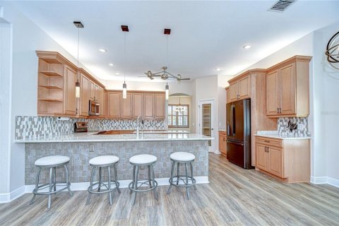 Casa en venta en Seffner, Florida, 5 dormitorios, 377 m2 № 1823332 - foto 12