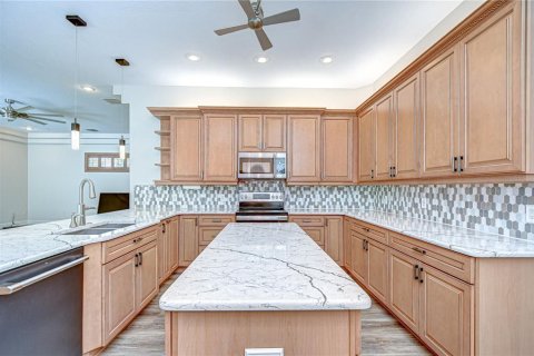 Casa en venta en Seffner, Florida, 5 dormitorios, 377 m2 № 1823332 - foto 14
