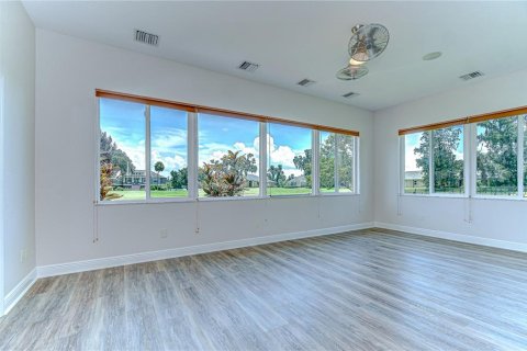 Casa en venta en Seffner, Florida, 5 dormitorios, 377 m2 № 1823332 - foto 30