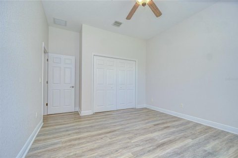 Casa en venta en Seffner, Florida, 5 dormitorios, 377 m2 № 1823332 - foto 28
