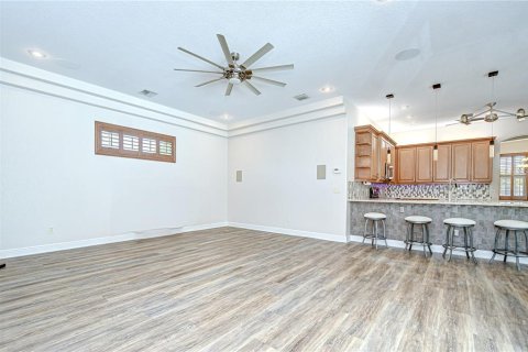 Casa en venta en Seffner, Florida, 5 dormitorios, 377 m2 № 1823332 - foto 18