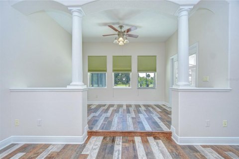 Casa en venta en Seffner, Florida, 5 dormitorios, 377 m2 № 1823332 - foto 20