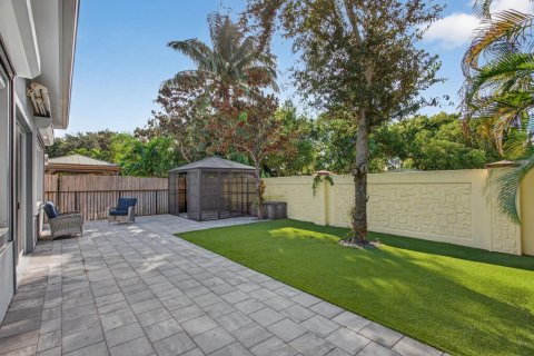 Condo in Margate, Florida, 2 bedrooms  № 2177310 - photo 21