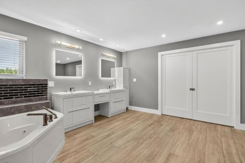 Condo in Margate, Florida, 2 bedrooms  № 2177310 - photo 25