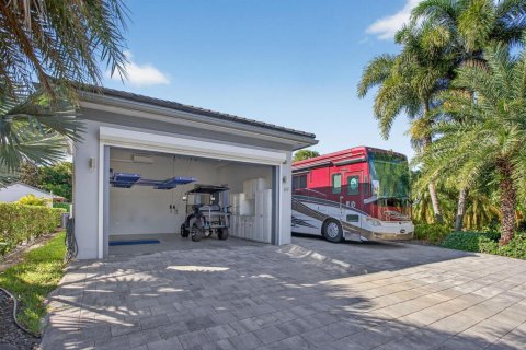 Condo in Margate, Florida, 2 bedrooms  № 2177310 - photo 13