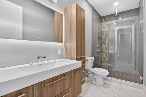 Condo in Margate, Florida, 2 bedrooms  № 2177310 - photo 11