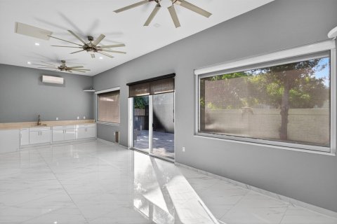 Condo in Margate, Florida, 2 bedrooms  № 2177310 - photo 18