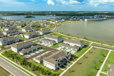 Townhouse in Sarasota, Florida 3 bedrooms, 164.99 sq.m. № 2210592 - photo 30