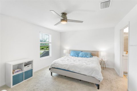 Townhouse in Sarasota, Florida 3 bedrooms, 164.99 sq.m. № 2210592 - photo 17