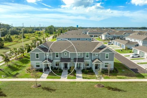 Townhouse in Sarasota, Florida 3 bedrooms, 164.99 sq.m. № 2210592 - photo 28