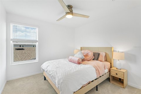 Townhouse in Sarasota, Florida 3 bedrooms, 164.99 sq.m. № 2210592 - photo 21