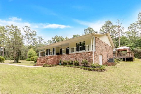 Casa en venta en Crestview, Florida, 4 dormitorios, 243.4 m2 № 562101 - foto 1