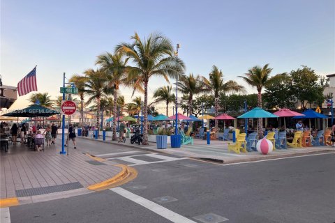 Condominio en venta en Lauderdale-by-the-Sea, Florida, 2 dormitorios, 107.77 m2 № 1874744 - foto 30