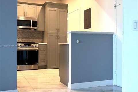 Copropriété à vendre à Lauderdale-by-the-Sea, Floride: 2 chambres, 107.77 m2 № 1874744 - photo 6
