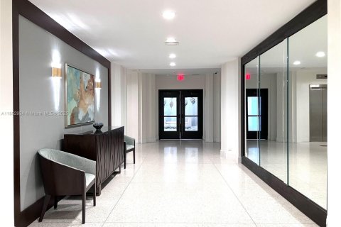 Copropriété à vendre à Lauderdale-by-the-Sea, Floride: 2 chambres, 107.77 m2 № 1874744 - photo 22