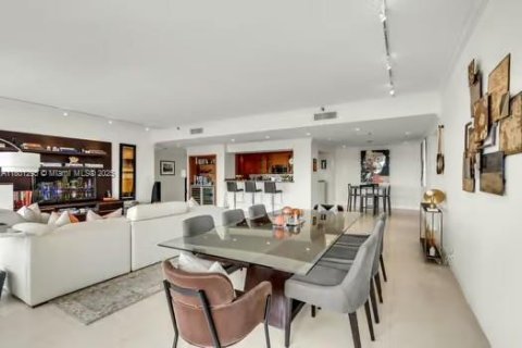 Condo in Key Biscayne, Florida, 4 bedrooms  № 1959307 - photo 10