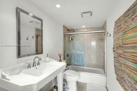 Condo in Key Biscayne, Florida, 4 bedrooms  № 1959307 - photo 26