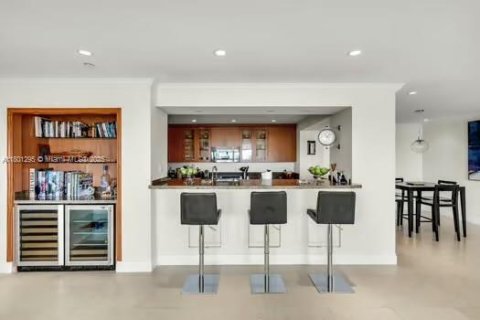 Condo in Key Biscayne, Florida, 4 bedrooms  № 1959307 - photo 12