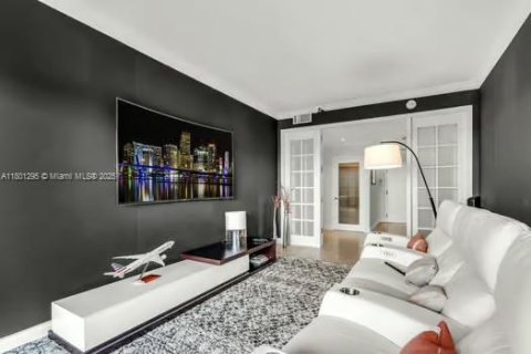 Condo in Key Biscayne, Florida, 4 bedrooms  № 1959307 - photo 16