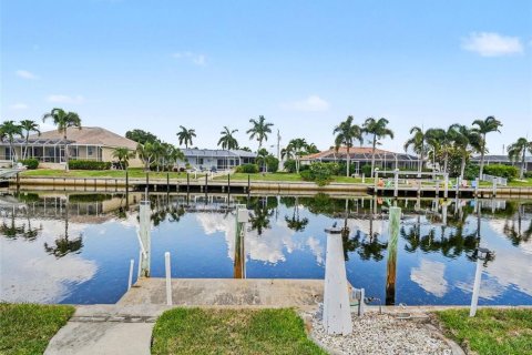 Villa ou maison à vendre à Punta Gorda, Floride: 3 chambres, 200.11 m2 № 2198255 - photo 3
