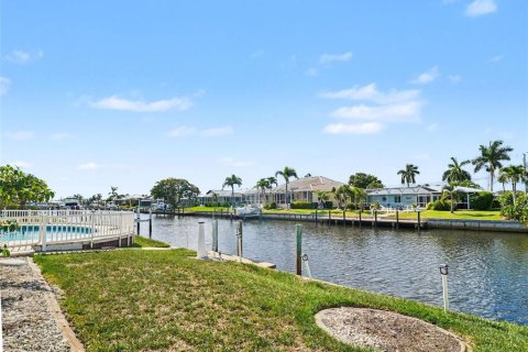 Villa ou maison à vendre à Punta Gorda, Floride: 3 chambres, 200.11 m2 № 2198255 - photo 27