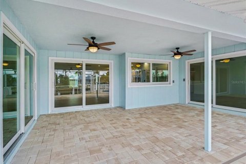 Villa ou maison à vendre à Punta Gorda, Floride: 3 chambres, 200.11 m2 № 2198255 - photo 24