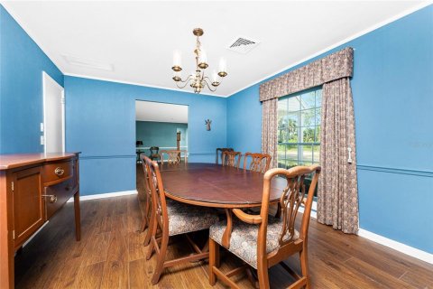 House in Englewood, Florida 4 bedrooms, 219.9 sq.m. № 1906238 - photo 8