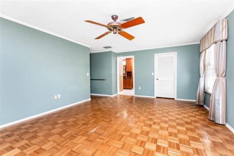 House in Englewood, Florida 4 bedrooms, 219.9 sq.m. № 1906238 - photo 18