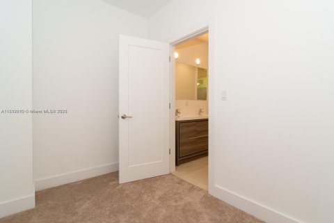 Touwnhouse à vendre à Dania Beach, Floride: 3 chambres, 146.97 m2 № 1937683 - photo 27