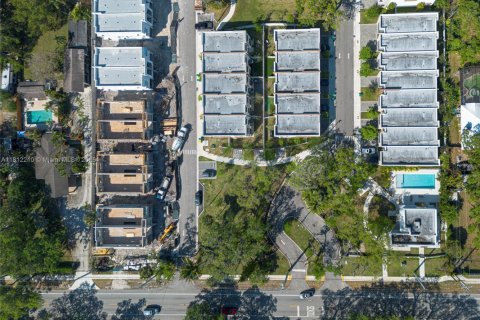 Townhouse in Dania Beach, Florida 3 bedrooms, 146.97 sq.m. № 1937683 - photo 23