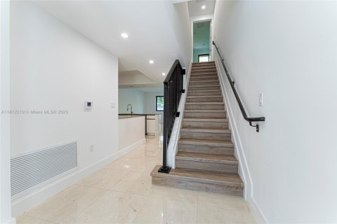 Touwnhouse à vendre à Dania Beach, Floride: 3 chambres, 146.97 m2 № 1937683 - photo 5