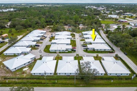 House in LaBelle, Florida 2 bedrooms, 113.71 sq.m. № 1707098 - photo 15