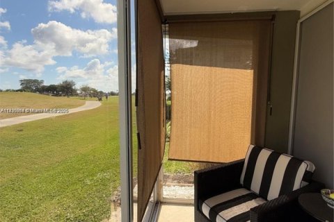 Condo in Delray Beach, Florida, 1 bedroom  № 1820117 - photo 10