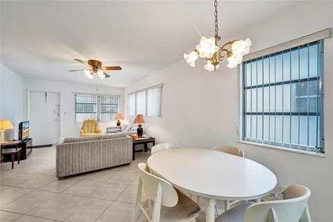 Copropriété à louer à Hollywood, Floride: 1 chambre, 60.39 m2 № 2251371 - photo 10