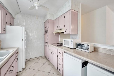 Copropriété à louer à Hollywood, Floride: 1 chambre, 60.39 m2 № 2251371 - photo 13
