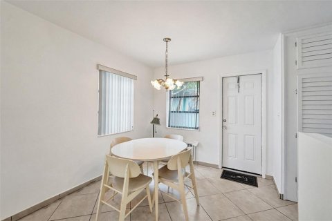 Copropriété à louer à Hollywood, Floride: 1 chambre, 60.39 m2 № 2251371 - photo 7