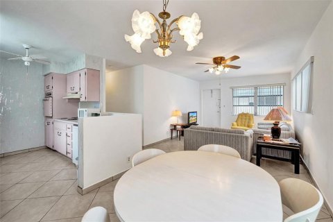 Copropriété à louer à Hollywood, Floride: 1 chambre, 60.39 m2 № 2251371 - photo 9