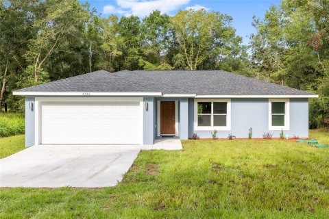 Casa en Dunnellon, Florida 3 dormitorios, 117.71 m2 № 2119441