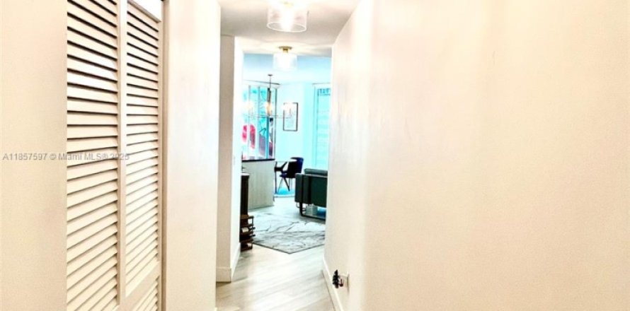 Condo à Miami, Floride, 2 chambres № 1881746