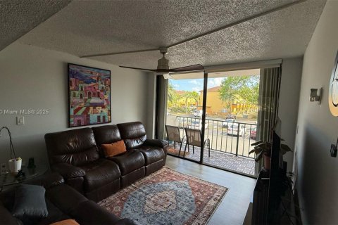 Condominio en venta en Miami, Florida, 2 dormitorios, 76.83 m2 № 1874509 - foto 3