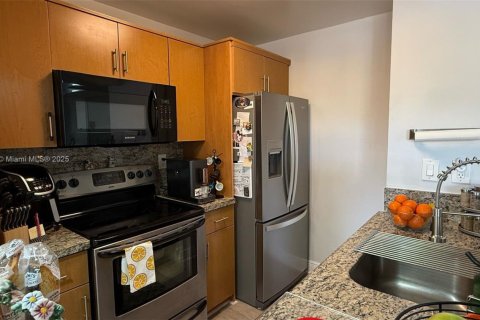 Condominio en venta en Miami, Florida, 2 dormitorios, 76.83 m2 № 1874509 - foto 11