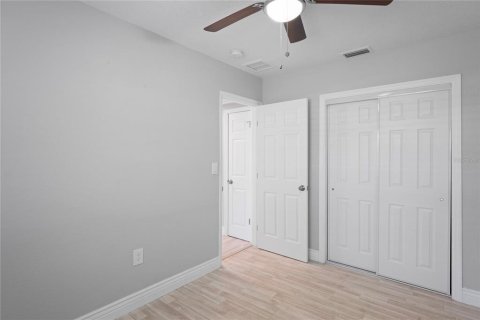 House in Clearwater, Florida 3 bedrooms, 107.77 sq.m. № 1772928 - photo 17