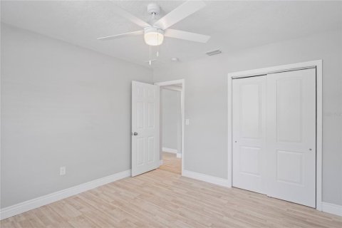 House in Clearwater, Florida 3 bedrooms, 107.77 sq.m. № 1772928 - photo 14