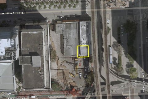 Commercial property in Miami, Florida № 2193811 - photo 21